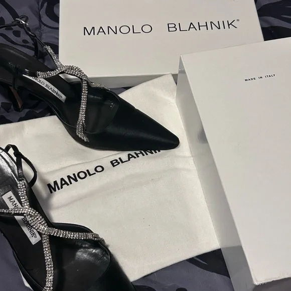 Manolo Blahnik Italian Craftsmanship - Picture 1 of 10